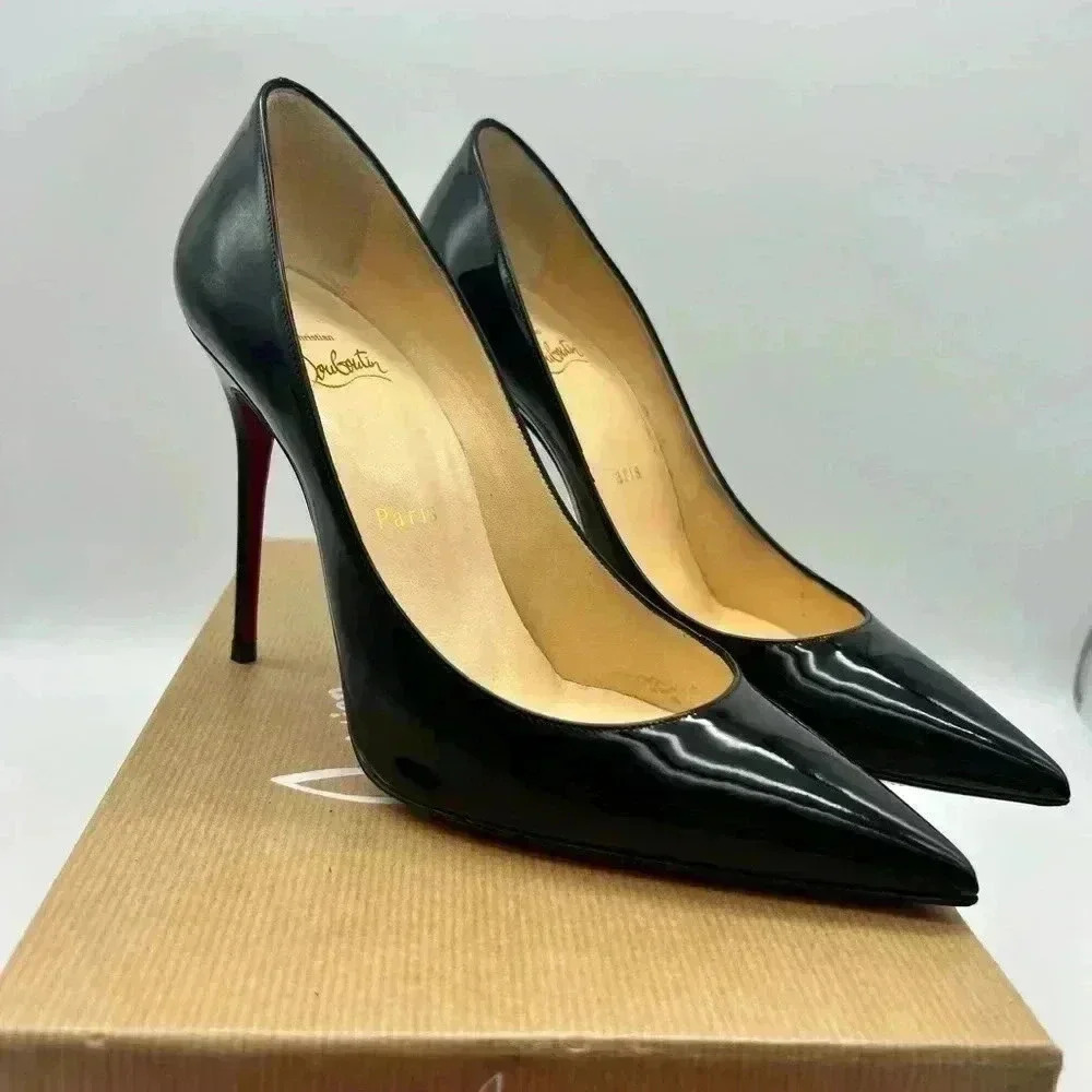 $795 CHRISTIAN LOUBOUTIN DECOLLETE 554 100 PATENT LEATHER BLACK PUMPS Size 38